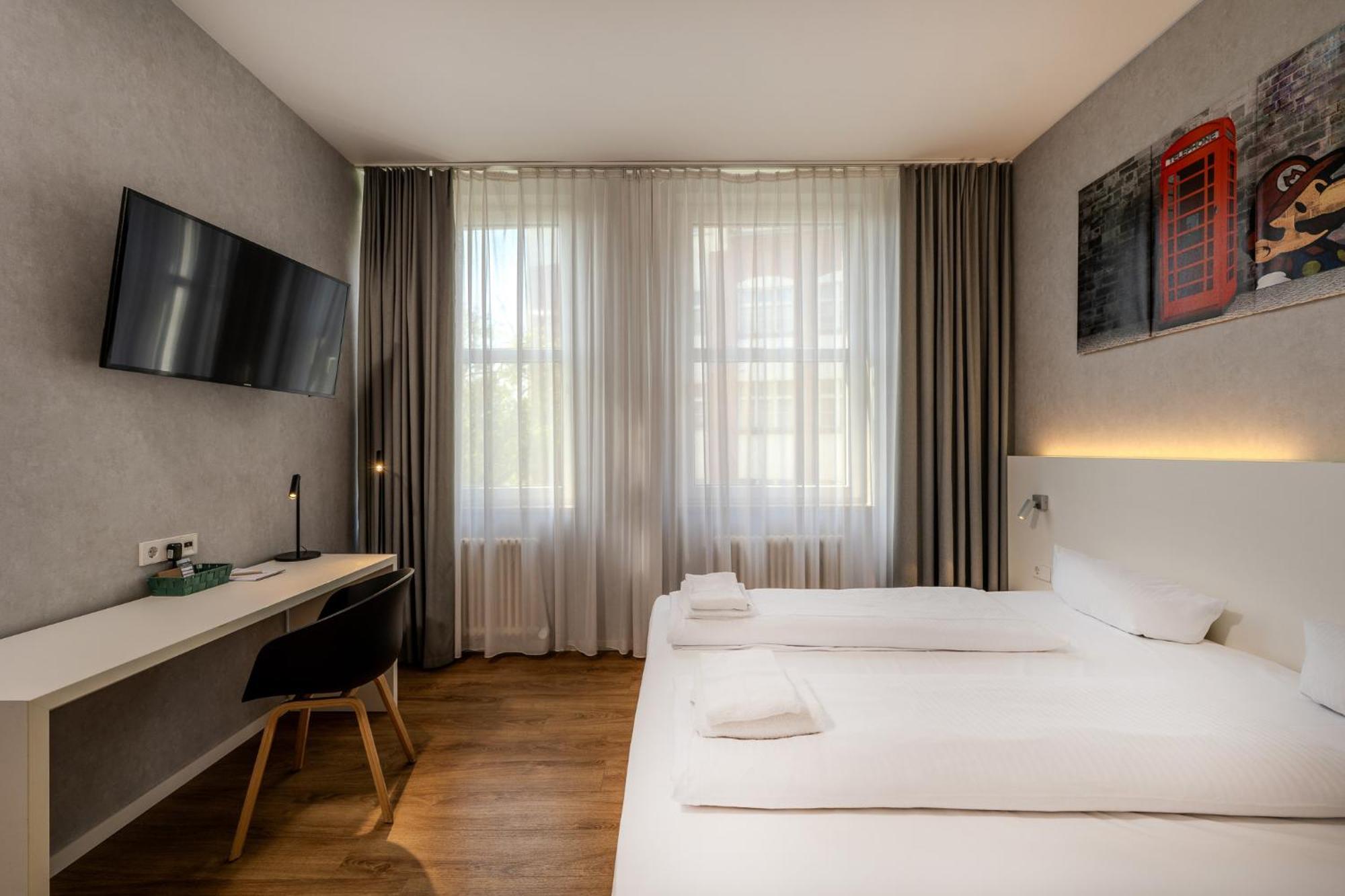 Mk Hotel