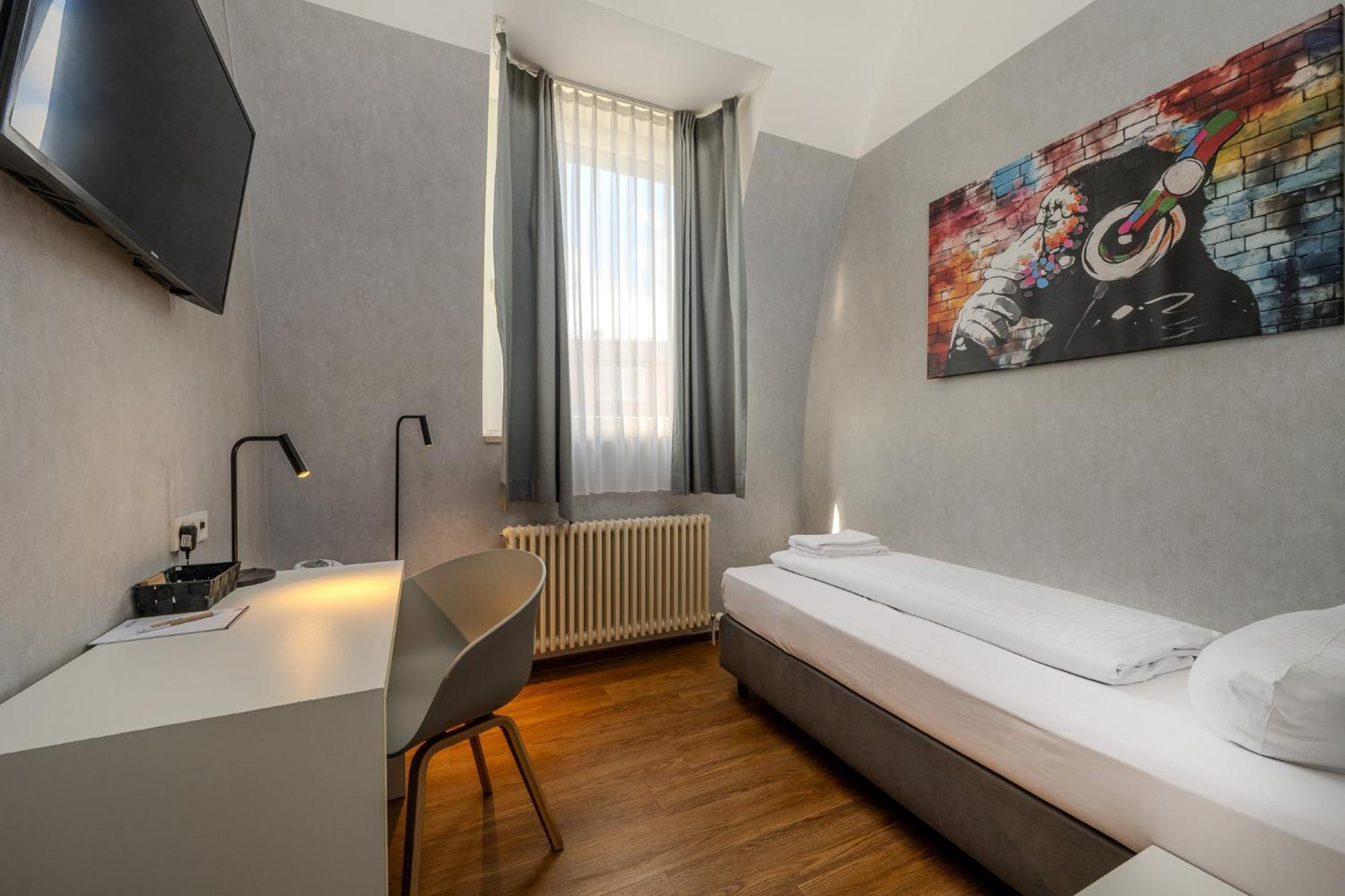 Mk Hotel
